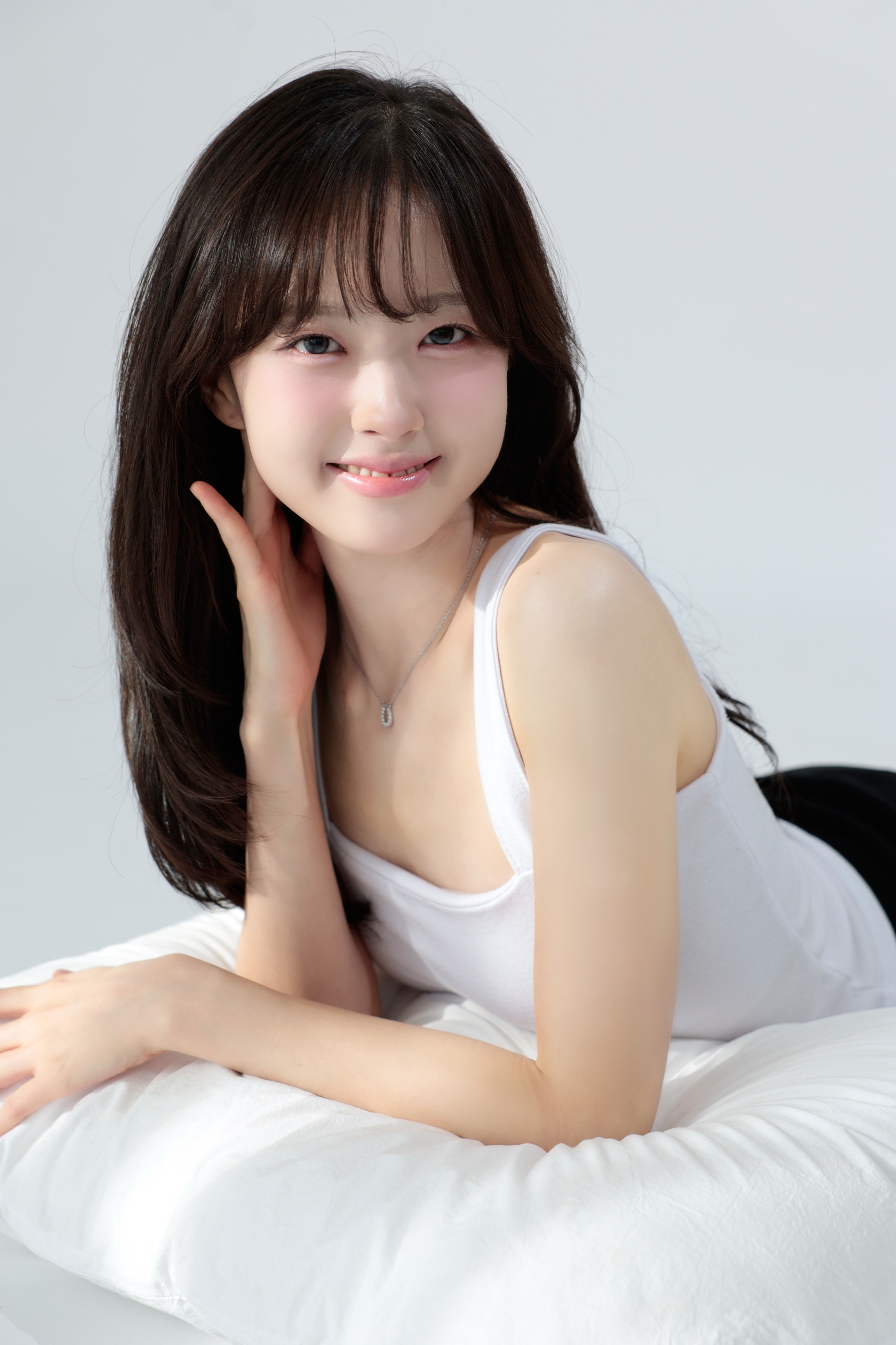 2025 yn studio 촬영