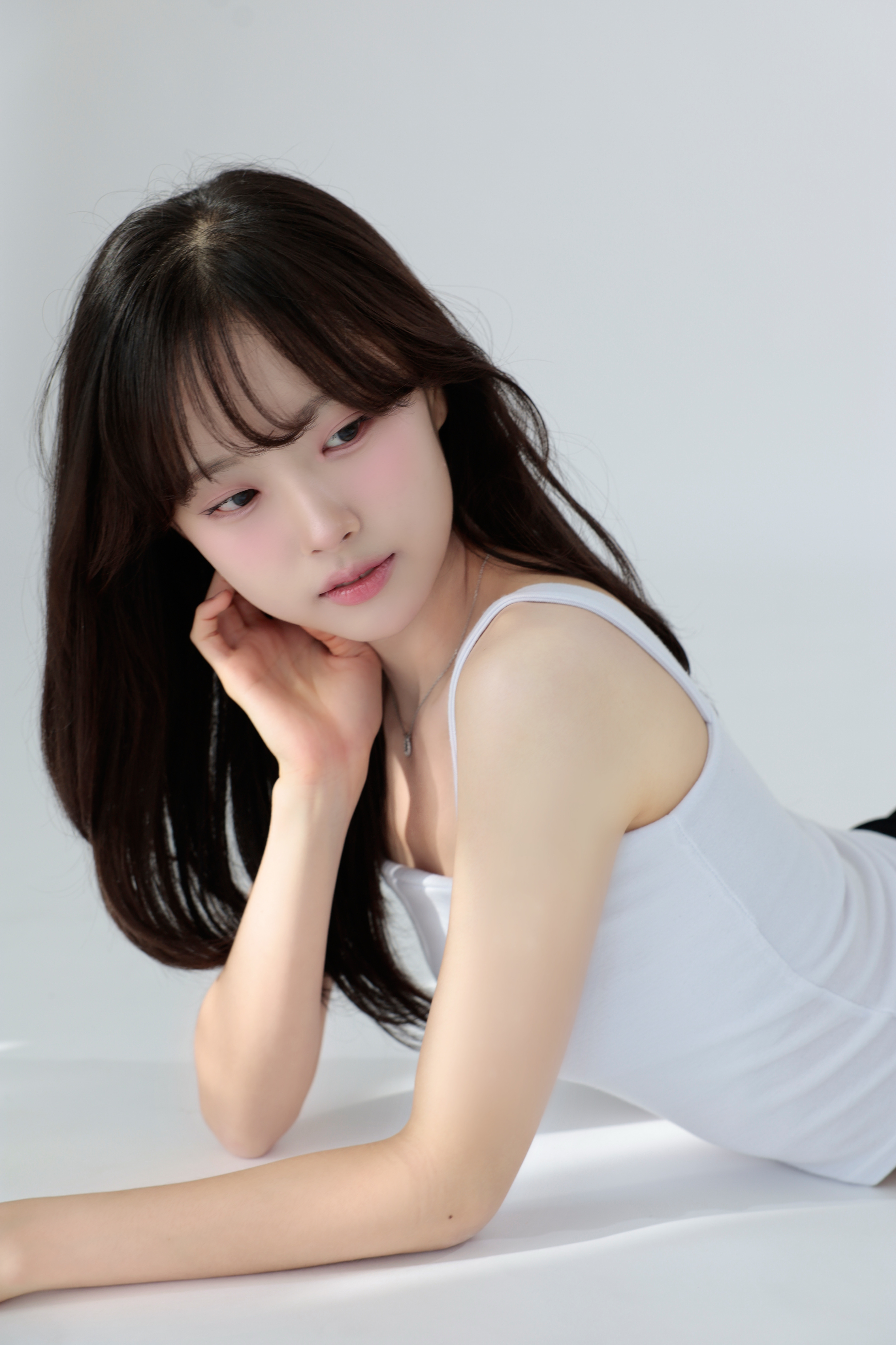 2025 yn studio 촬영