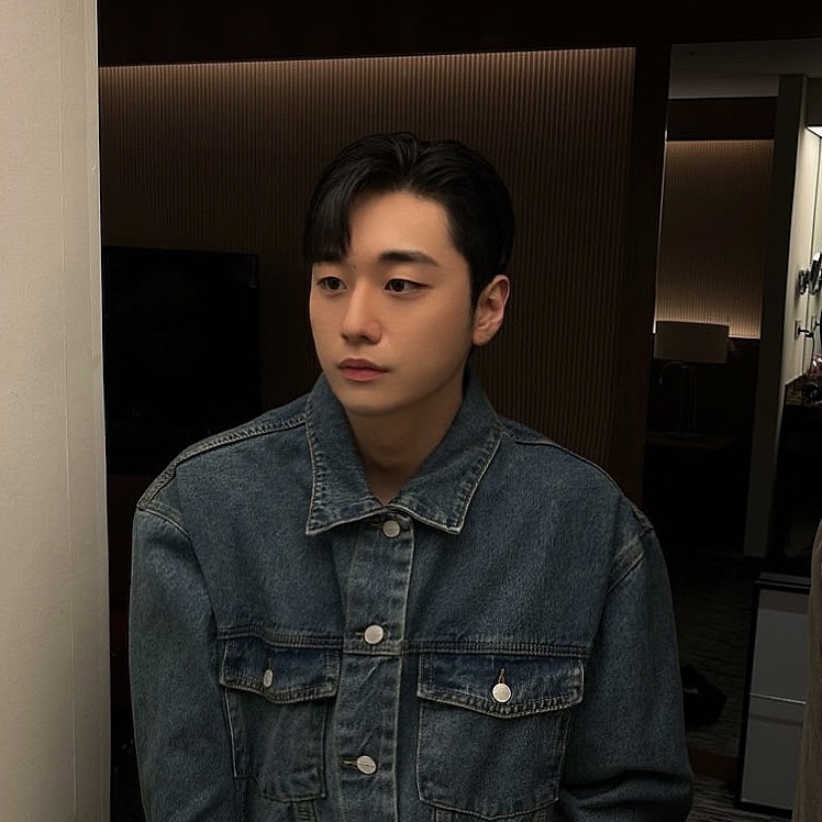 2022~2025 코시하루 쇼핑몰 모델